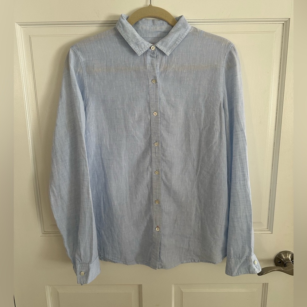 J McLaughlin blue linen button down top size 8. Chest 38 L 26